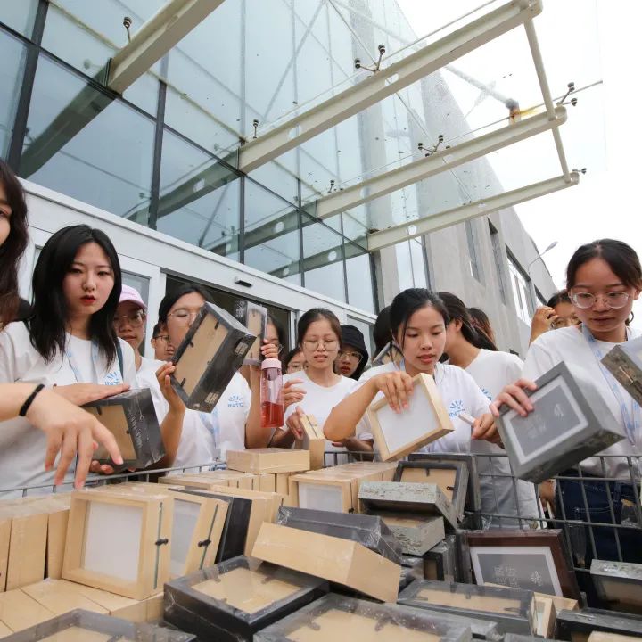 走进创世大发、赋能分享